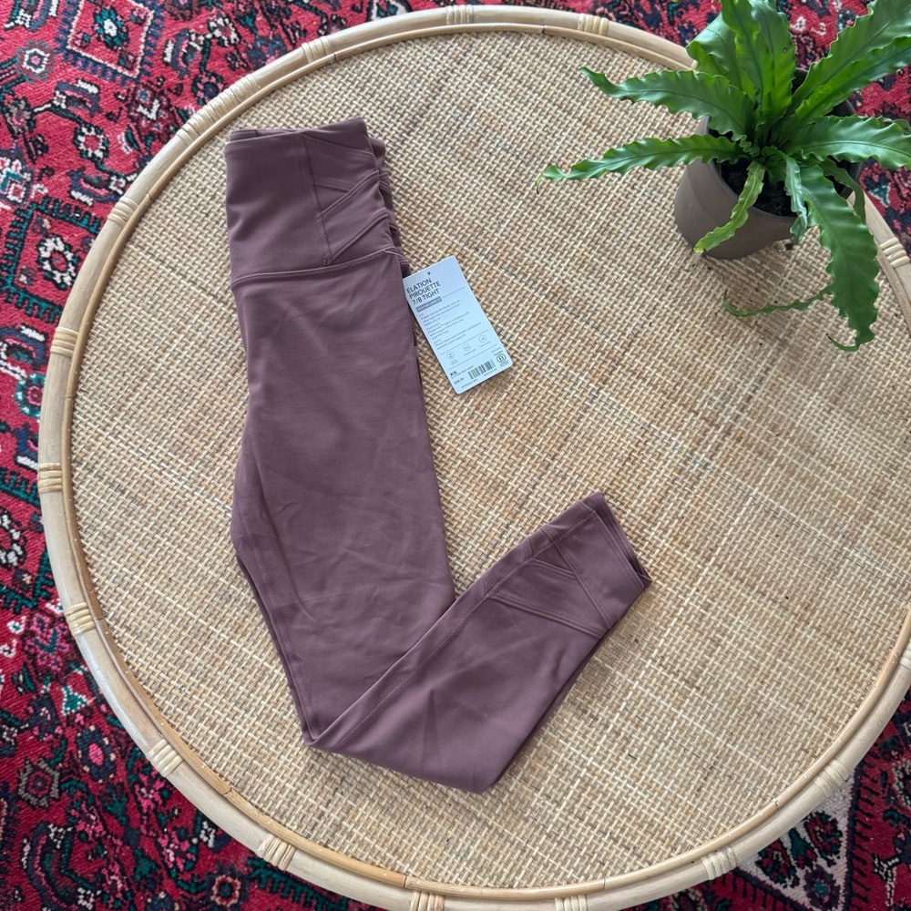 Athleta Elation Pirouette 7/8 Tight